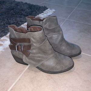 🔥bundle🔥 Grey ankle booties